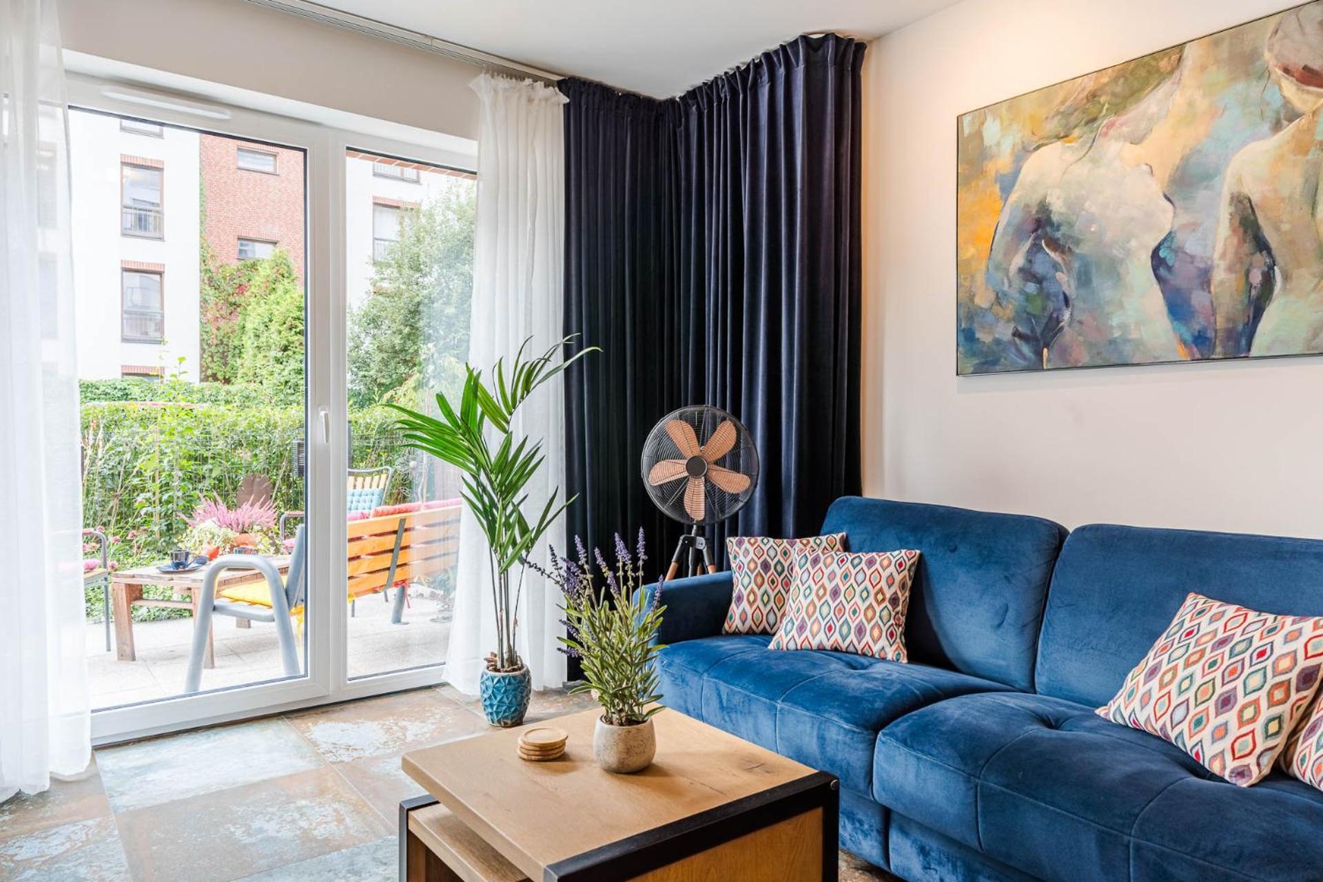 Riverside Garden Marina Apartment *